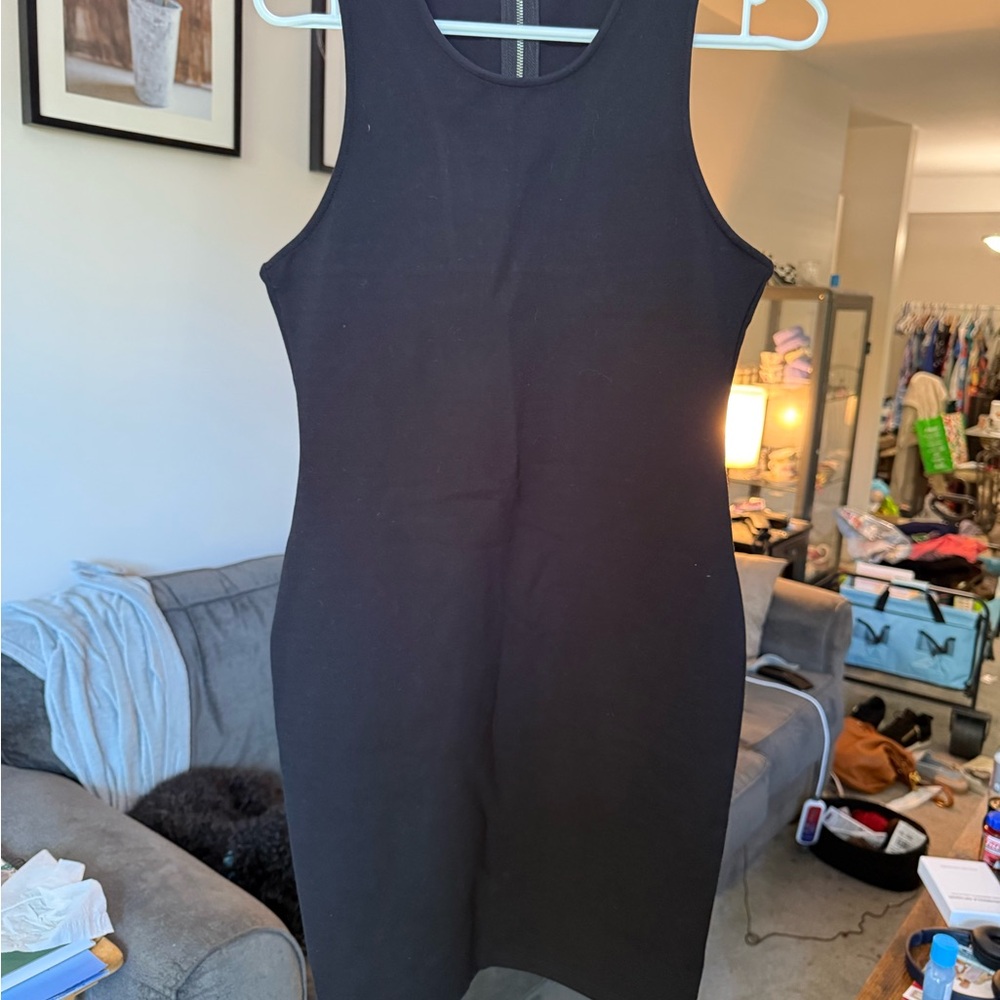 Elegant Black Sleeveless Midi Dress